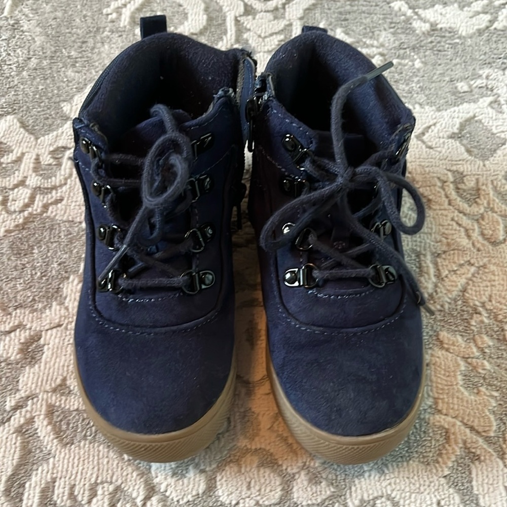 Gap size 9 boots